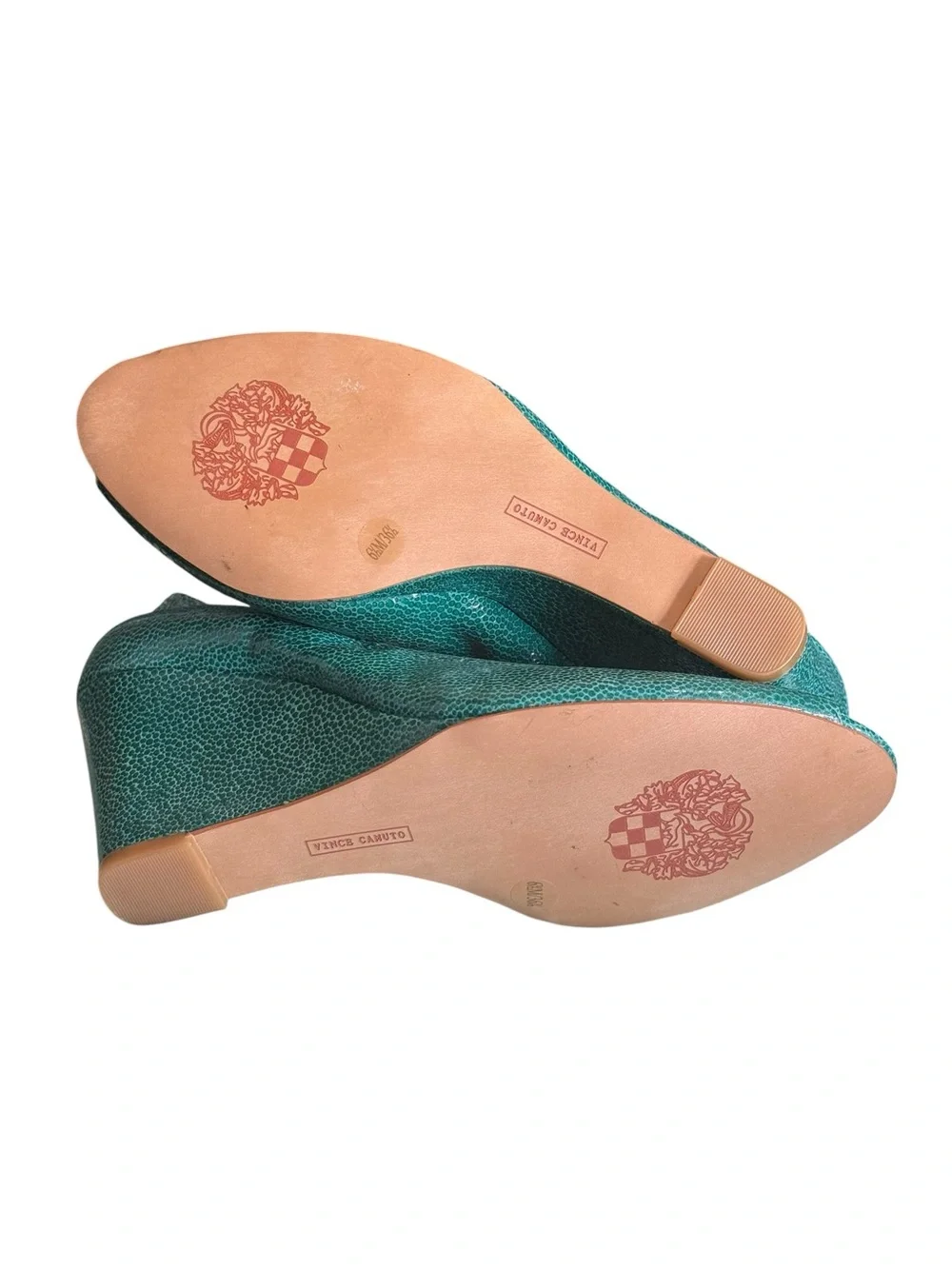 Vince Camuto Emerald Green Embossed Leather Peep Toe Wedge Heels 6.5M